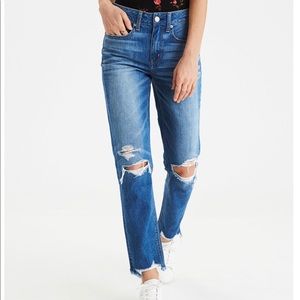 American Eagle high rise tomgirl jeans
